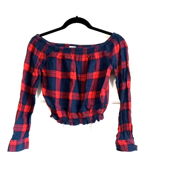 🛍 Garage Long Sleeve Crop Top - Picture 1 of 1